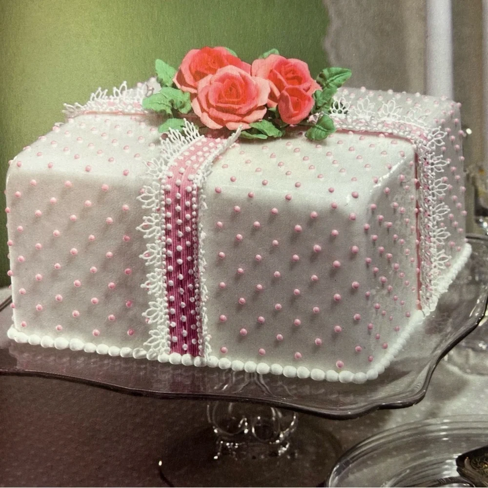 RARE WILTON Cake Decorating - 3 Volume Encyclopedia Set